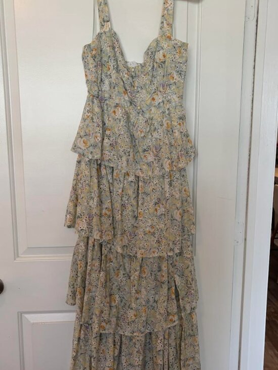 Astr Dresses & Skirts - ASTR The Label Floral Tiered Maxi Dress Size Large Romantic Cottagecore